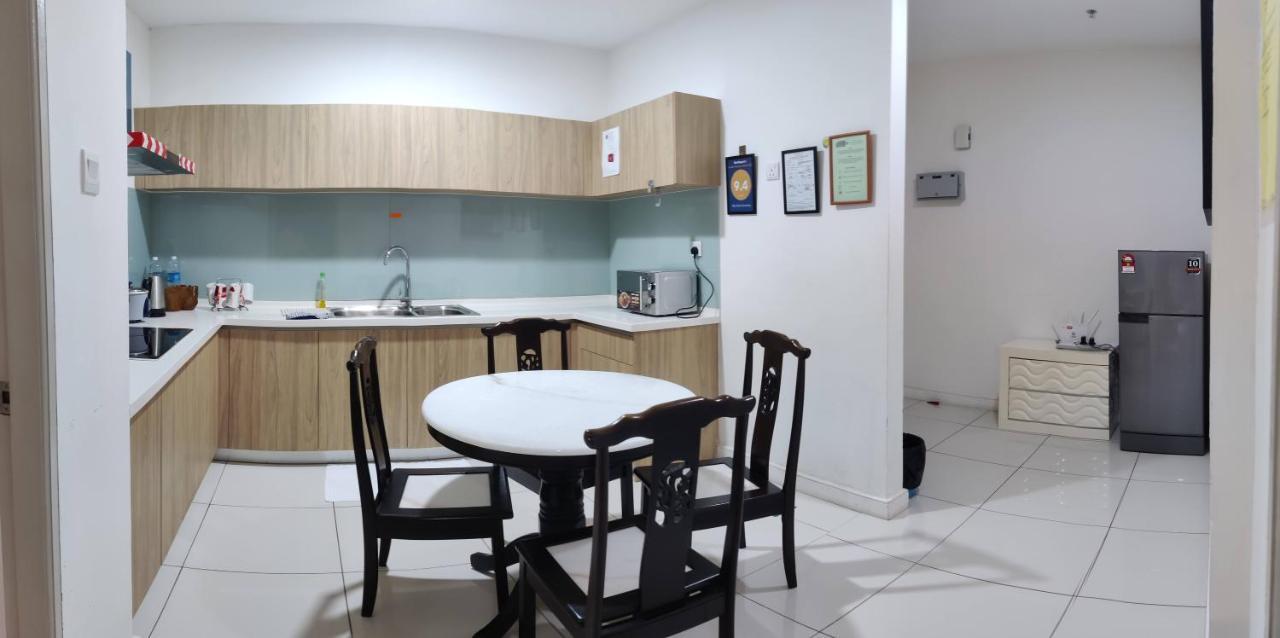 My Daily Homestay - Miri Times Square Экстерьер фото