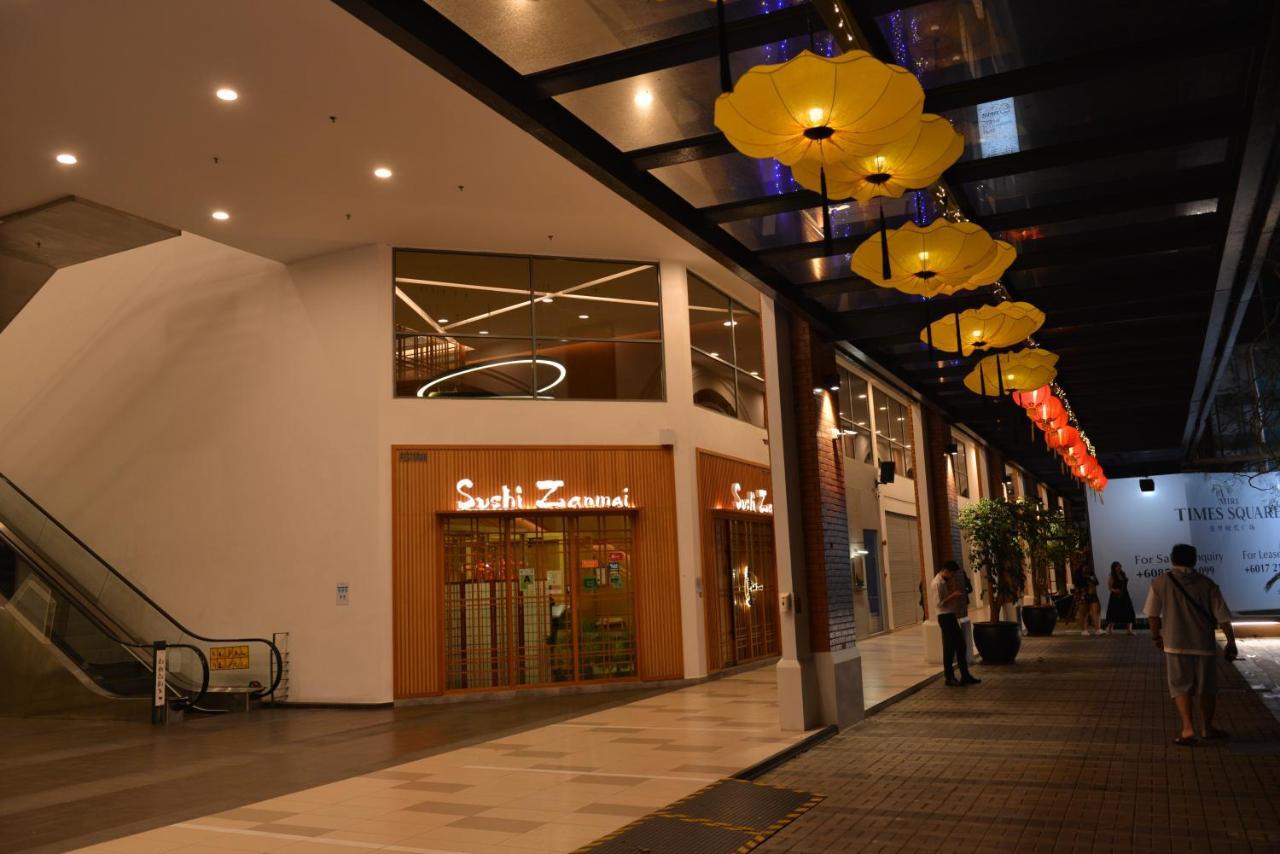 My Daily Homestay - Miri Times Square Экстерьер фото
